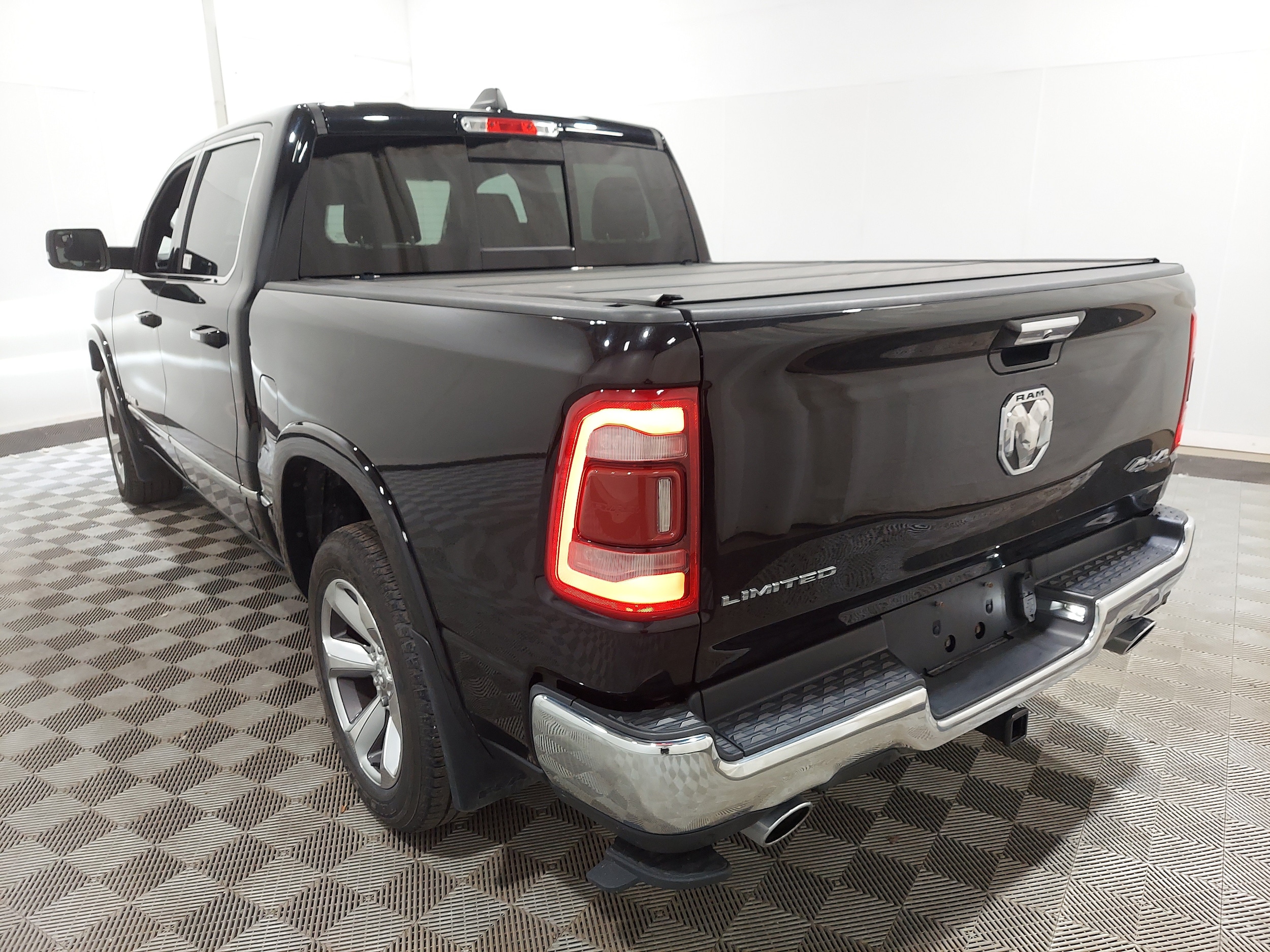 ram ram 1500 2022 1C6SRFHM0NN290184 image ram ram 1500 2022 1C6SRFHM0NN290184 image